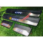 ชายบันไดสแตนเลสมีไฟ HONDA CITY 2014-2019 แสงสีฟ้า (V.2)