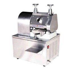 เครื่องคั่นน้ำอ้อย บีบน้ำอ้อย รีดน้ำอ้อย แบบตั้งโต๊ะ