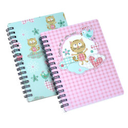 สมุดเขียน A6 สันลวด ปกพลาสติก ลาย Catch Me