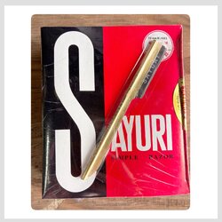 มีดโกนด้ามทอง (SAYURI)