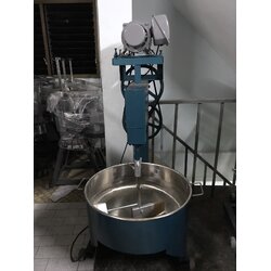 เครื่องกวนไส้ขนม 24 นิ้ว มอเตอร์มิตซูบิชิ 2.0แรง ระบบสายพาน