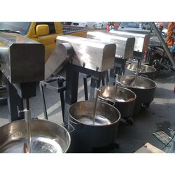 เครื่องกวนไส้ขนม 24 นิ้ว มอเตอร์มิตซูบิชิ 2.0แรง ระบบเกียร์ทด