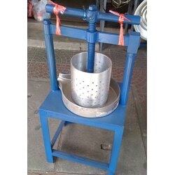 คั้นกะทิ มือหมุน เบอร์ 6