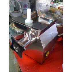 เครื่องบดเนื้อไฟฟ้า เครื่องบดปลา เครื่องบดพริกแกง เครื่องบดหมู เครื่องบดไก่ สแตนเลส 1500 วัตต์ Sakura เบอร์ 32