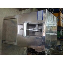 เครื่องกะเทาะกะลามะพร้าว สแตนเลส