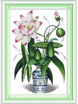 bua-1031 *พร้อมส่ง* ชุดปักครอสติช ลายแจกันดอกบัว (ผ้า11CTพิมพ์ลาย ปัก 3 เส้นเล็ก) ขนาด 55*76 ซม.ผ้าครอสติช 11CTพิมพ์ลายปักบนผ้า ไหมคอตตอน 49 สี ผังลาย เข็ม