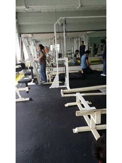 แผ่นยางจิ๊กซอว์ แบบเนื้อแข็ง หนา 15 mm. ขนาด 1x1 เมตร