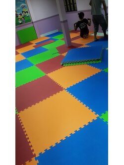 แผ่นยางจิ๊กซอว์ หนา 15 มิล. กว้าง 100x100 cm.