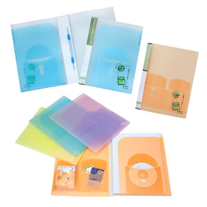 แฟ้มพับ A4 มีช่องใส่เอกสาร และซองใส่สื่อบันทึกข้อมูล