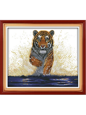 tiger-1026 *พร้อมส่ง* ชุดปักครอสติช ลายเสือลุยน้ำ (ผ้า11CTพิมพ์ลาย ปัก 3 เส้นเล็ก) ขนาด 65*56 ซม.ผ้าครอสติช 11CTพิมพ์ลายปักบนผ้า ไหมคอตตอน 39 สี ผังลาย เข็ม