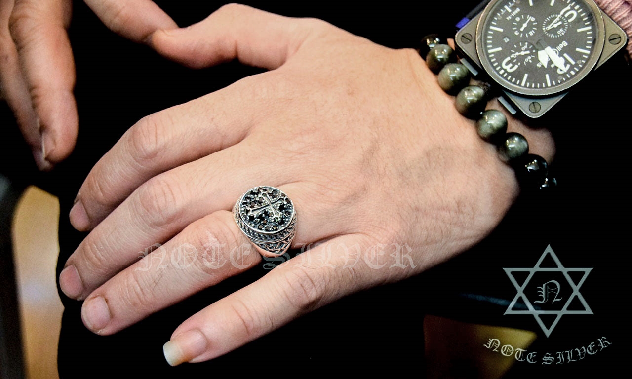 แหวนเงินแท้ลายกางเขน ฝังนิล Sterling Silver 925 NSRG1644