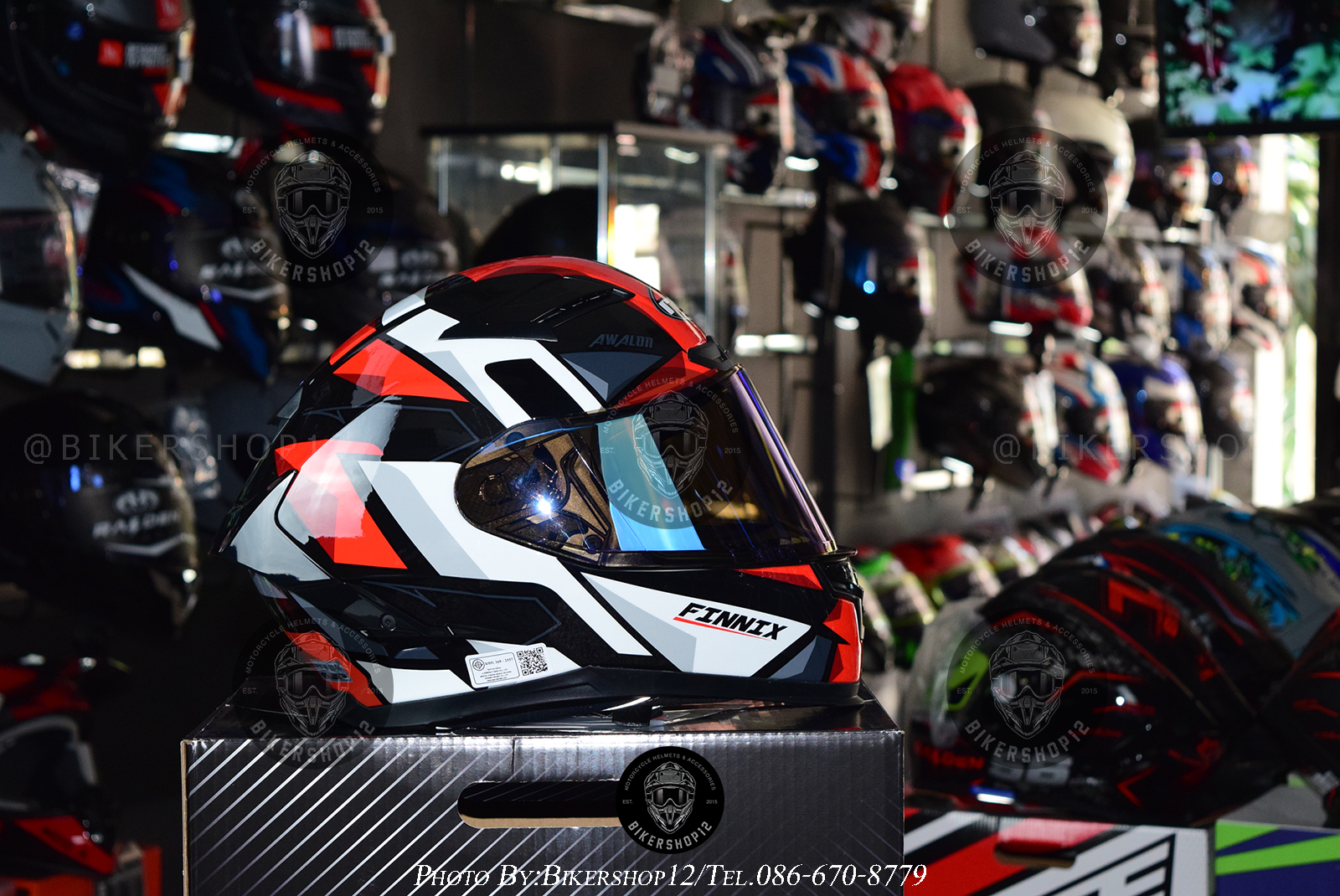 หมวกกันน็อคReal รุ่น FINNIX AWALON สี black-red-white