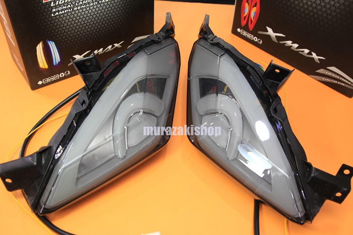 ไฟท้ายมีไฟเลี้ยวในตัว JPA YAMAHA X-MAX LED 4,500