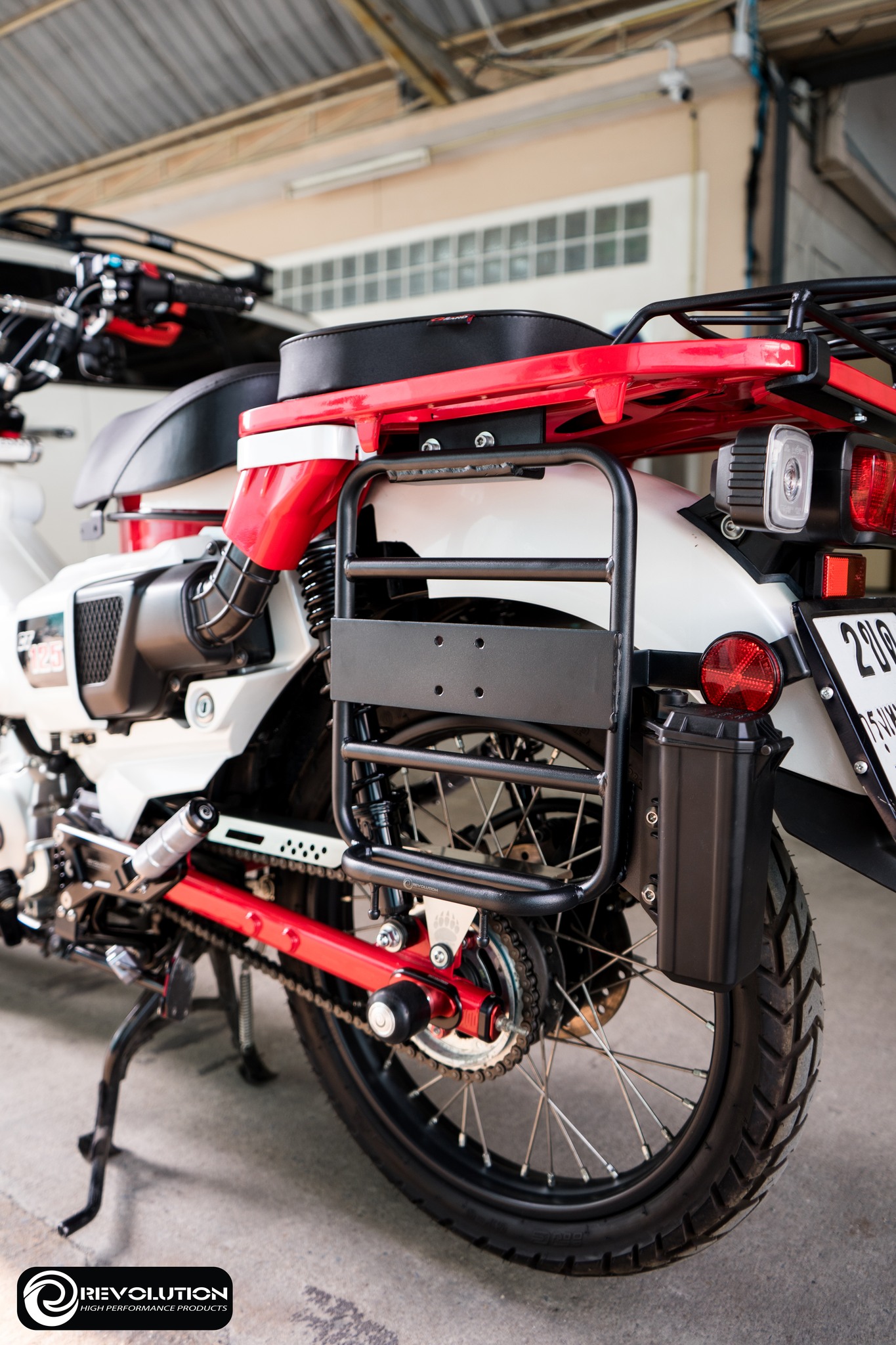 ตะแกรงข้างเบาะ(เหล็ก) REVOLUTION CT-125