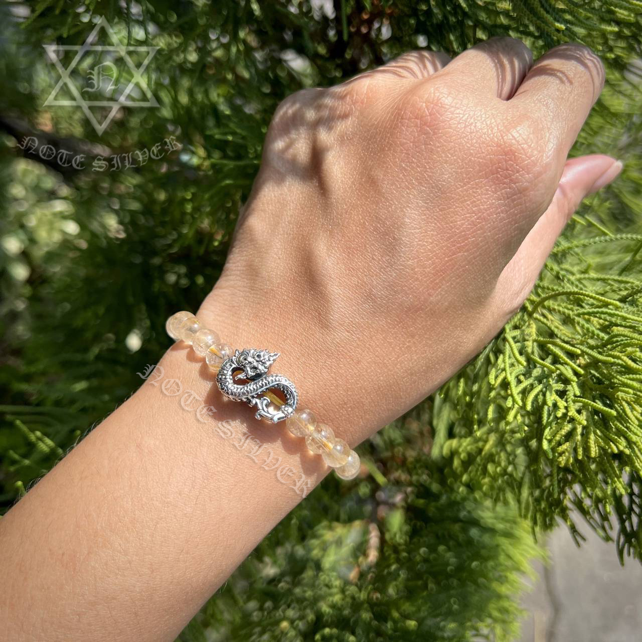 ข้อมือหินไหมทอง6mm ประดับชาร์มพญานาคเงินแท้ Naga Charms Sterling Silver925 NSSV3166