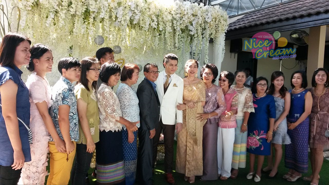 ออกบูธแจกไอศครีม งานแต่งพี่เก่ง & พี่เนค @บางแพ จ.ราชบุรี วันที่ 12 พ.ย. 2559