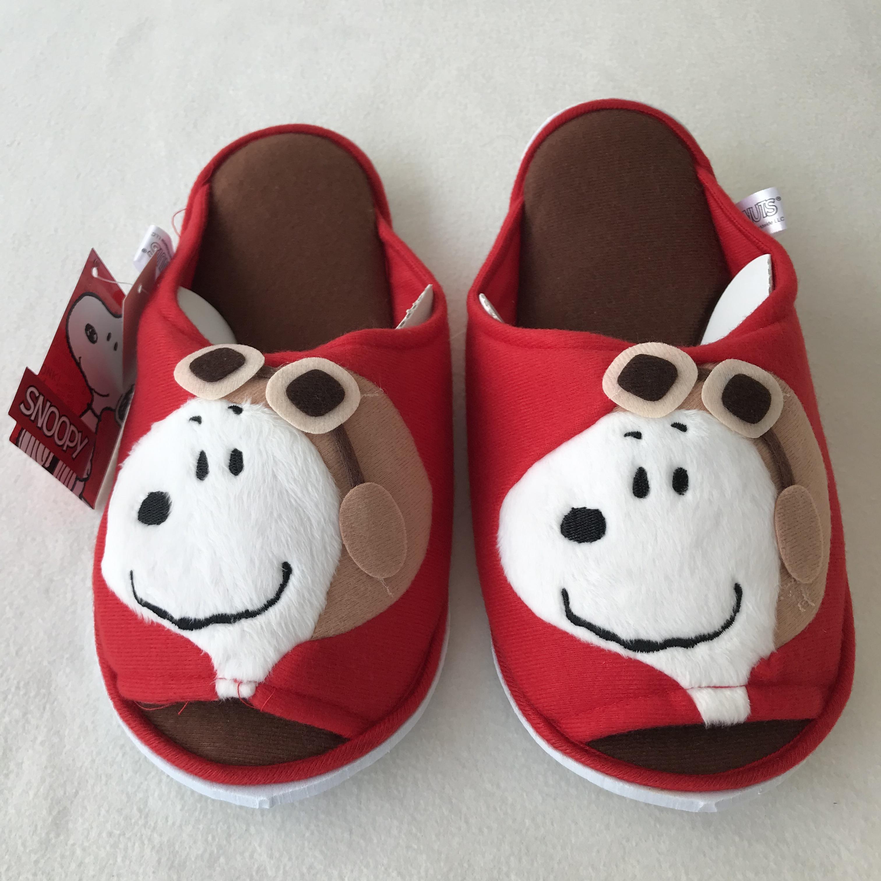 Snoopy รองเท้าใส่ในบ้าน รองเท้าแตะ สนูปปี้ ลิขสิทธิแท้ Snoopy Peanuts Slippers Shoes Sandal Red Free Size