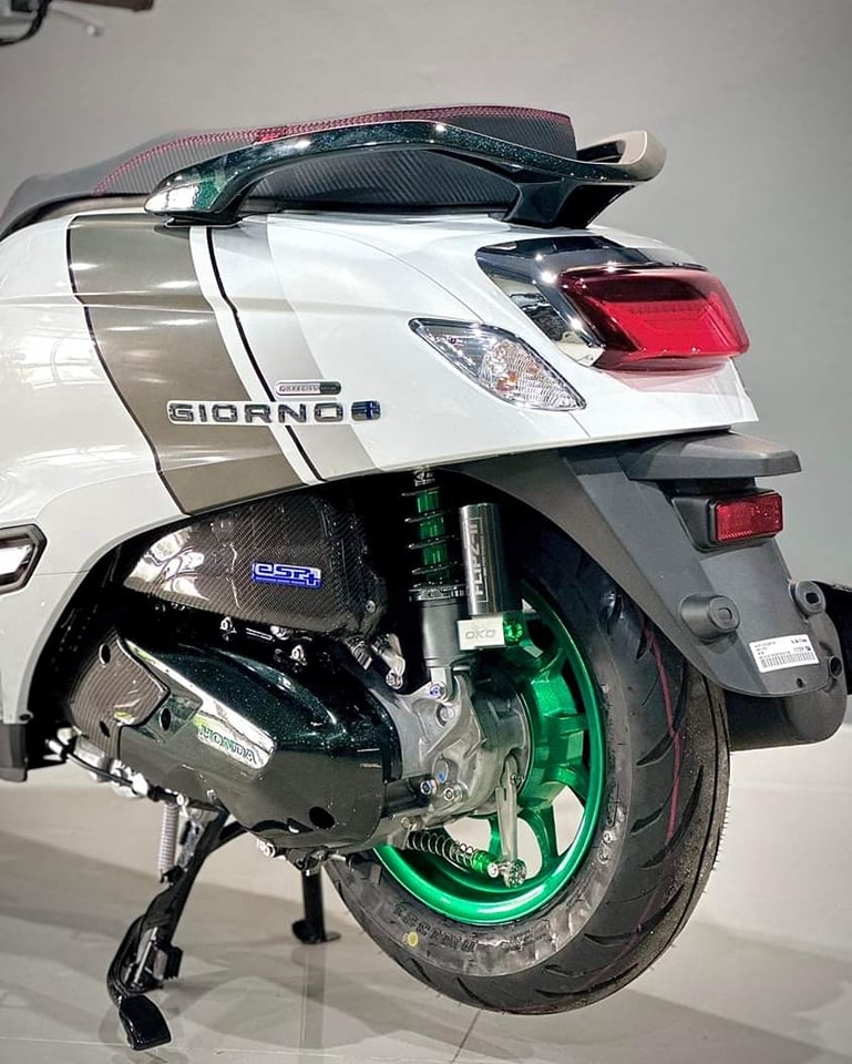 โช๊ค OKD รุ่น Flipz II แบบมีซับแท้งค์ใส่ Honda Giorno+ และ Honda Lead