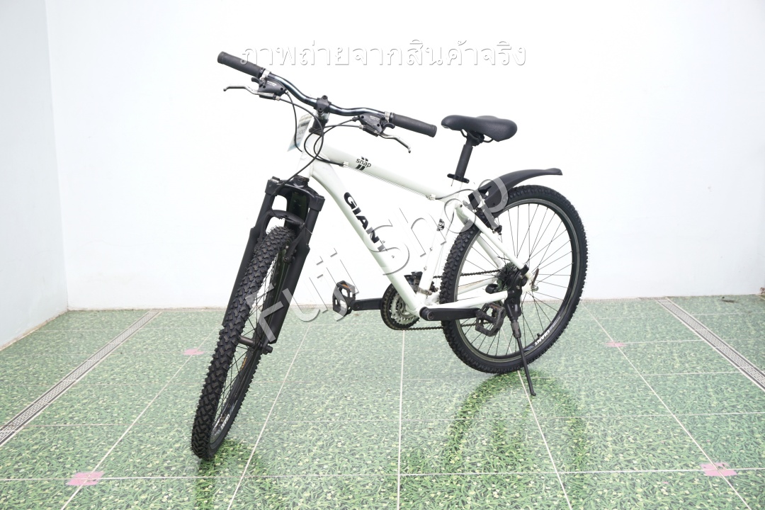 จักรยานเสือภูเขาญี่ปุ่น- ล้อ 26 นิ้ว - มีเกียร์ - มีโช๊ค - อลูมิเนียม - Giant Snap - สีขาว [จักรยานมือสอง]