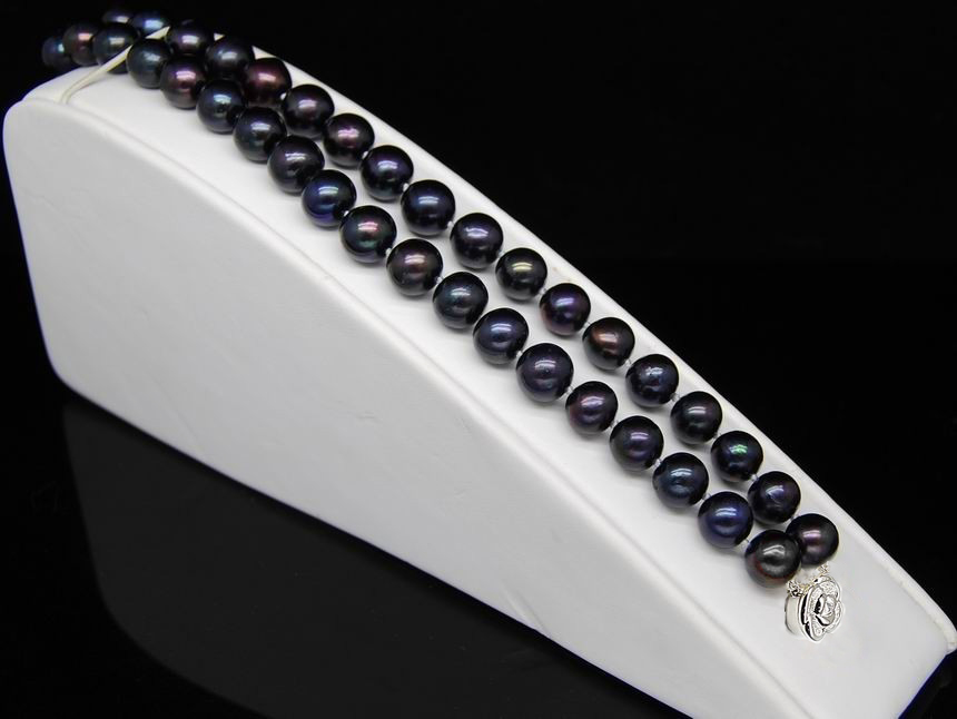 สร้อยข้อมือไข่มุกแท้ สีดำ แบบ 2 ชั้น 6-6.5 มิล