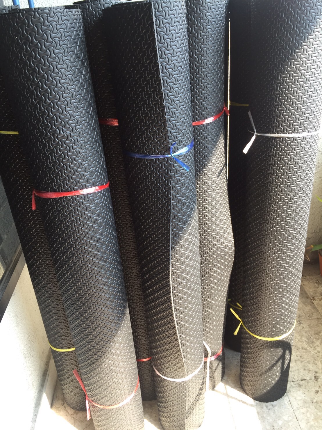 แผ่นยางสีดำลาย/เรียบ หนา 5mm. ขนาด130*240 cm.