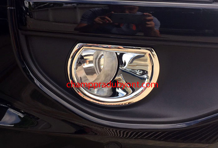 ครอบไฟตัดหมอกโครเมี่ยม CHEVROLET COLORADO 2016-2017 (V.2)