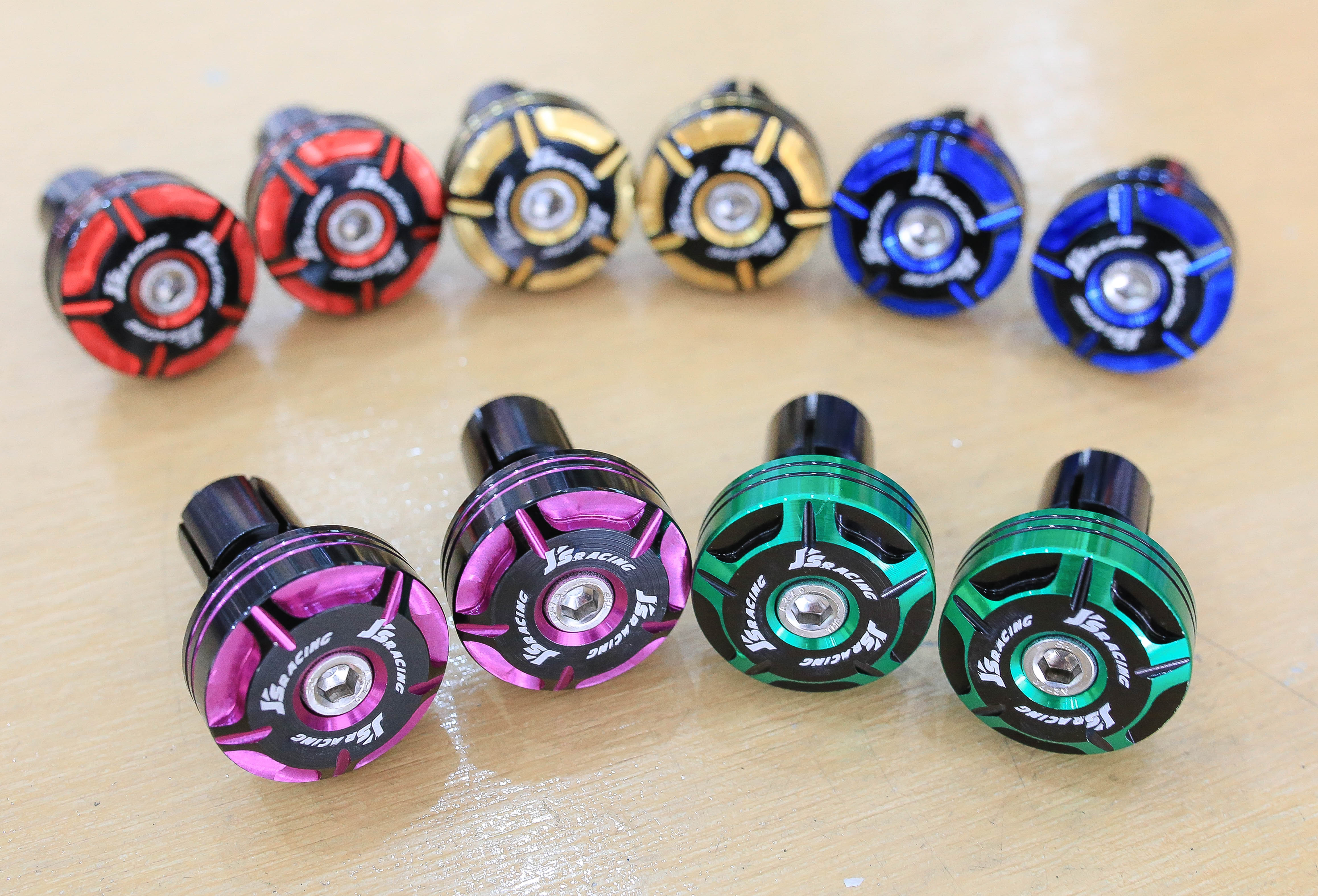 น็อตปลายแฮนด์ 34 MM Js Racing 2สี ราคา550 ใส่รถ Forza , Xmax , Pcx , Nmax , Aerox , ทุกรุ่น