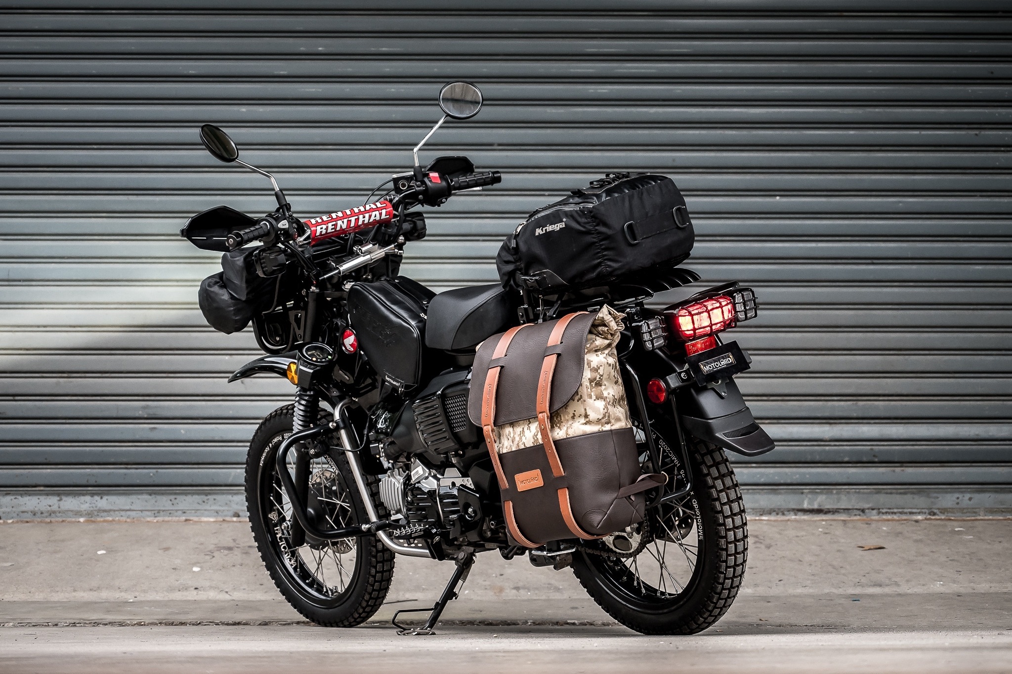 MotoLordD CT125 BlackAndBlack