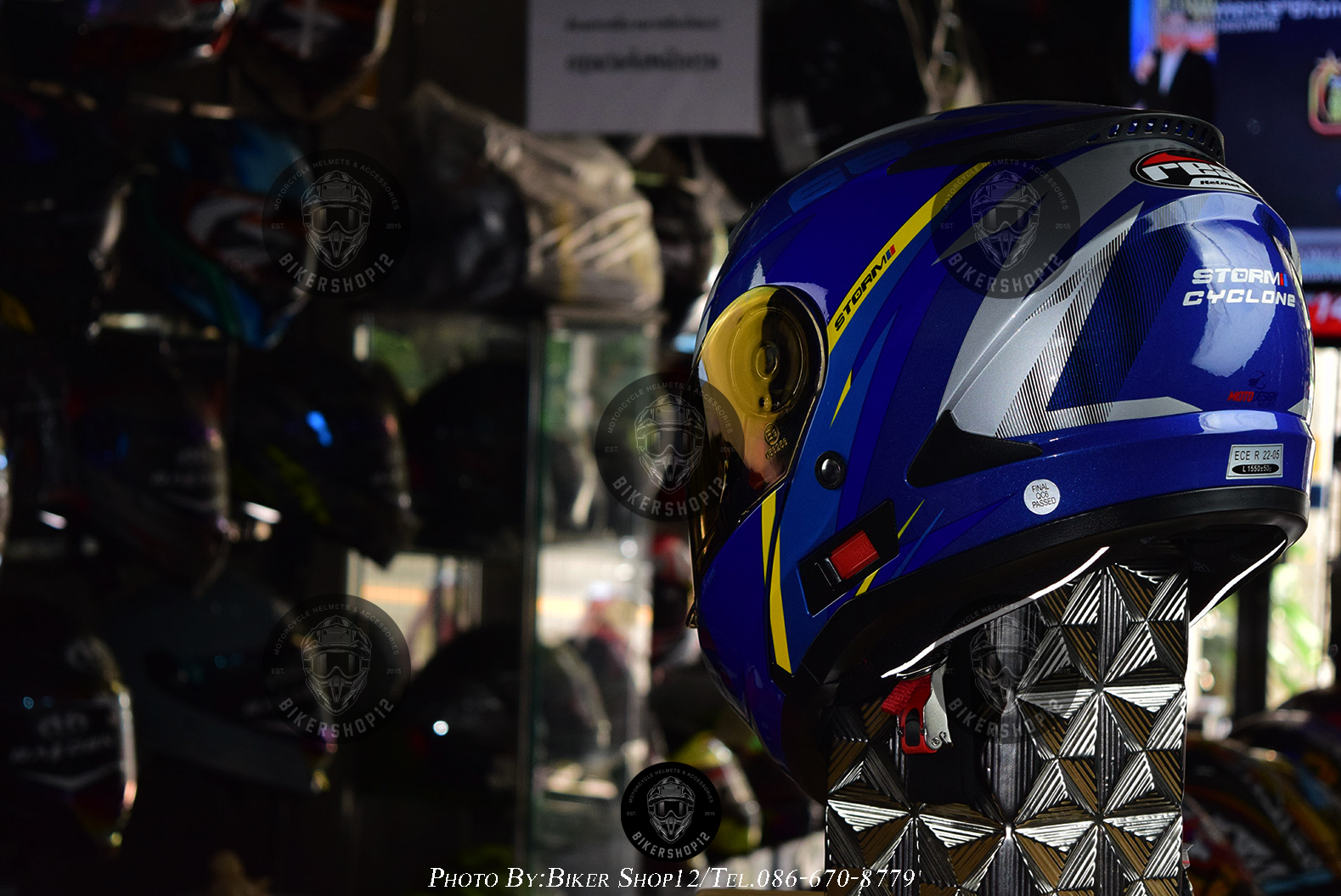 หมวกกันน็อคReal รุ่น Storm Cyclone สี น้ำเงิน