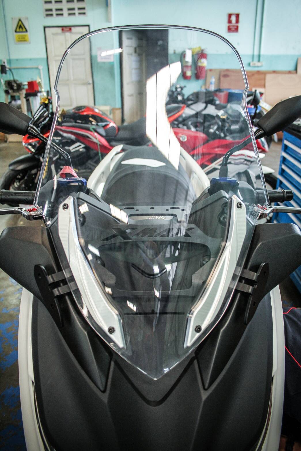 ขายึดชิลล์หน้า + ฐานยึดรูกระจก YAMAHA X-MAX 300SEMSPEED ใส่กระจกR3ราคา800