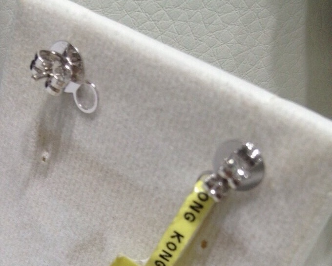 ต่างหูไข่มุก south sea 11-12 มิล ตัวเรือน 18k สีทอง เพชรแท้ น้ำ 97 เกรด AAA