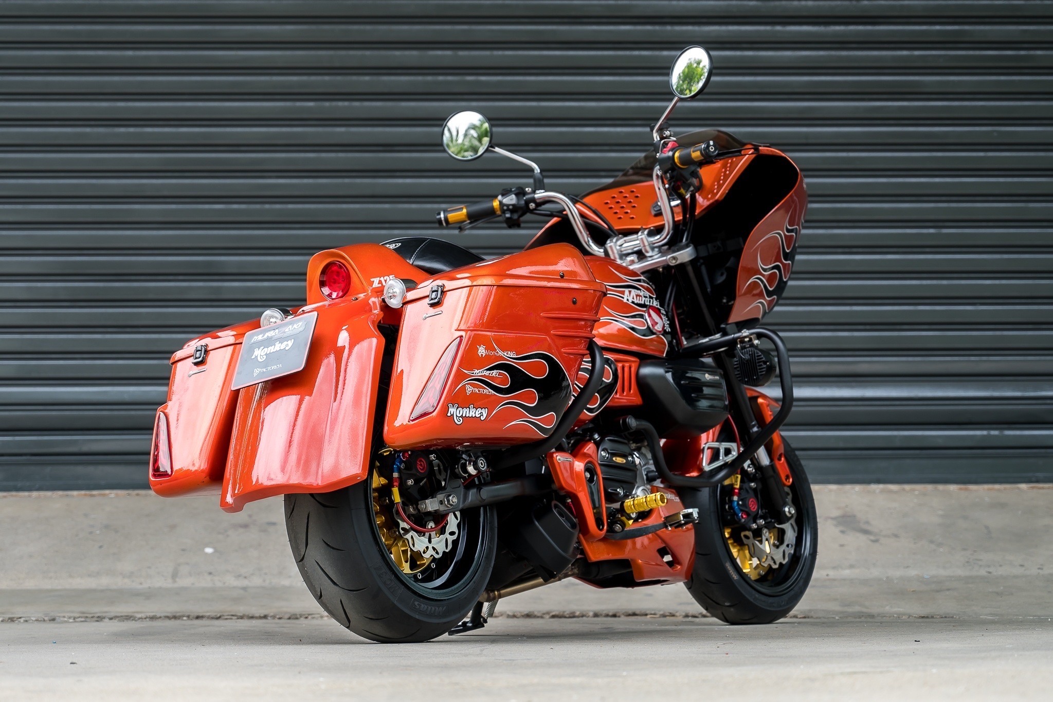 ชุดแต่งMonQeyKingBKK monkey125