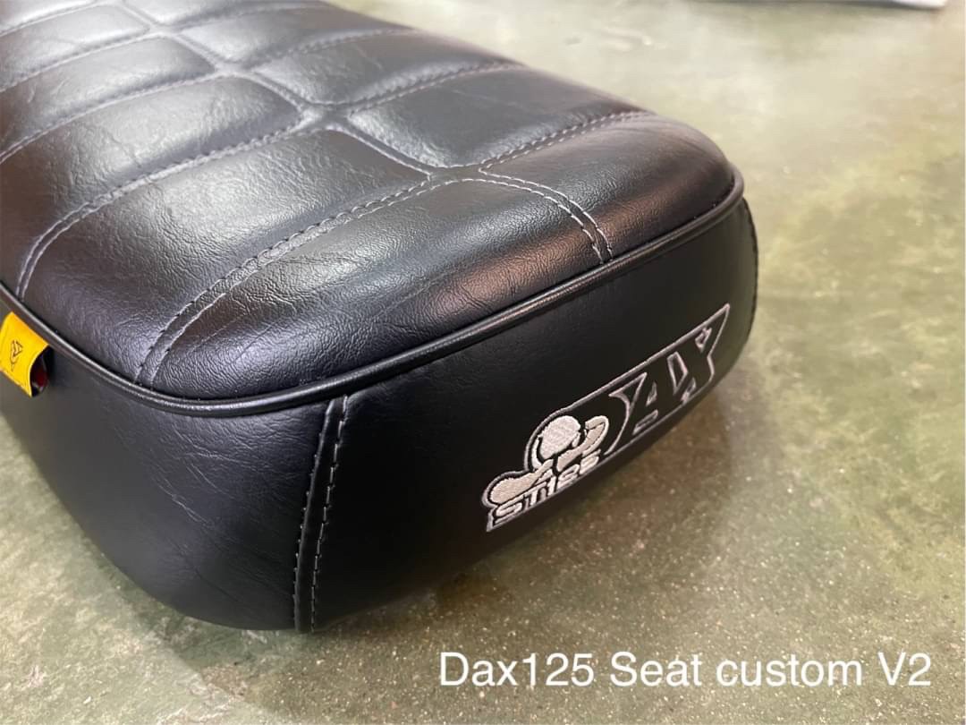 เบาะแต่งDax125 2990฿ motozaaa