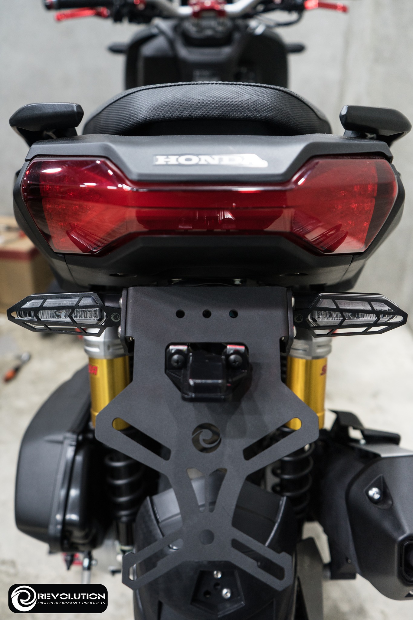 การ์ดไฟเลี้ยวหน้า-หลัง REVOLUTION ADV-350,150,160