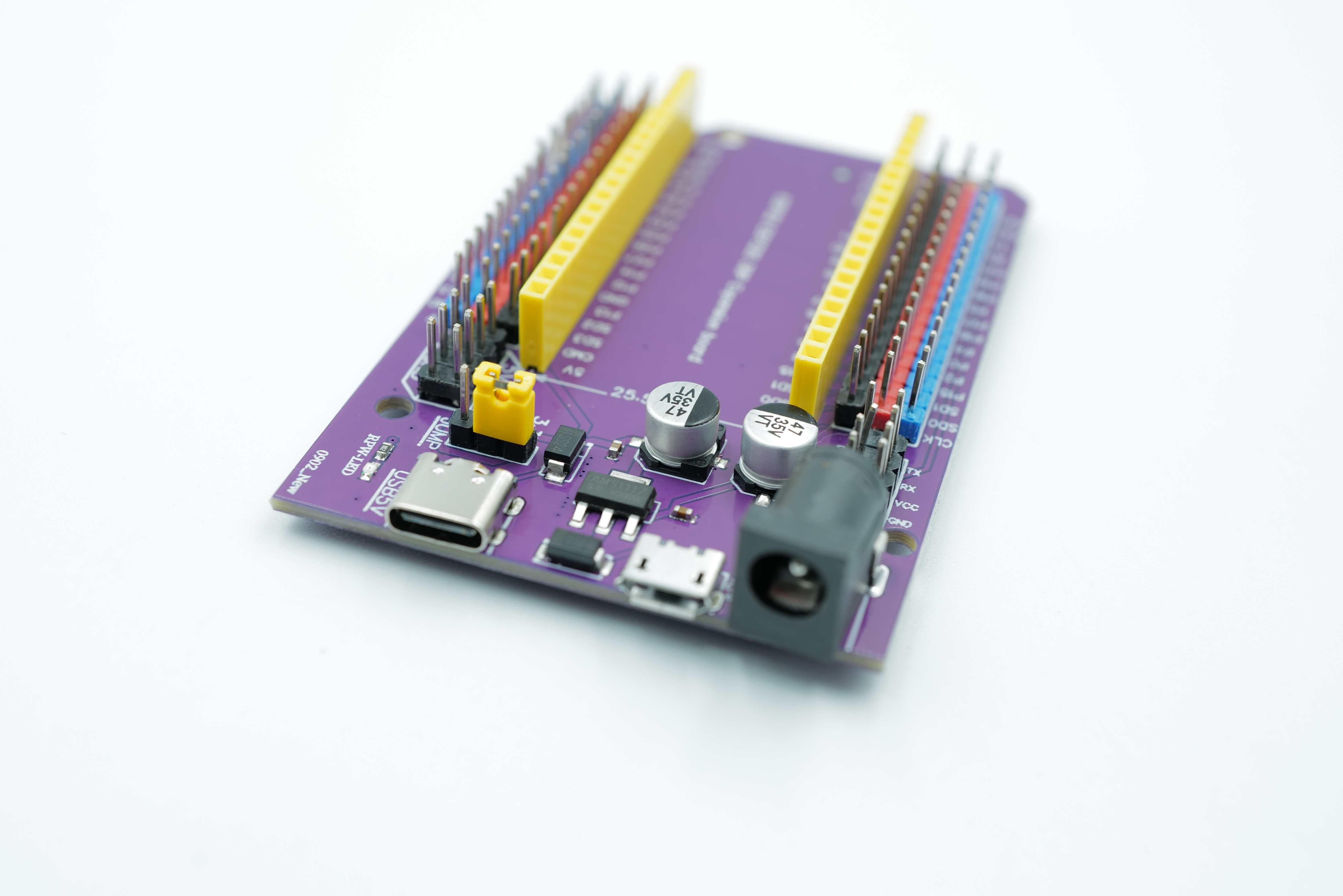 ESP32 38P shield มีที่ต่อไฟสำหรับบอร์ด