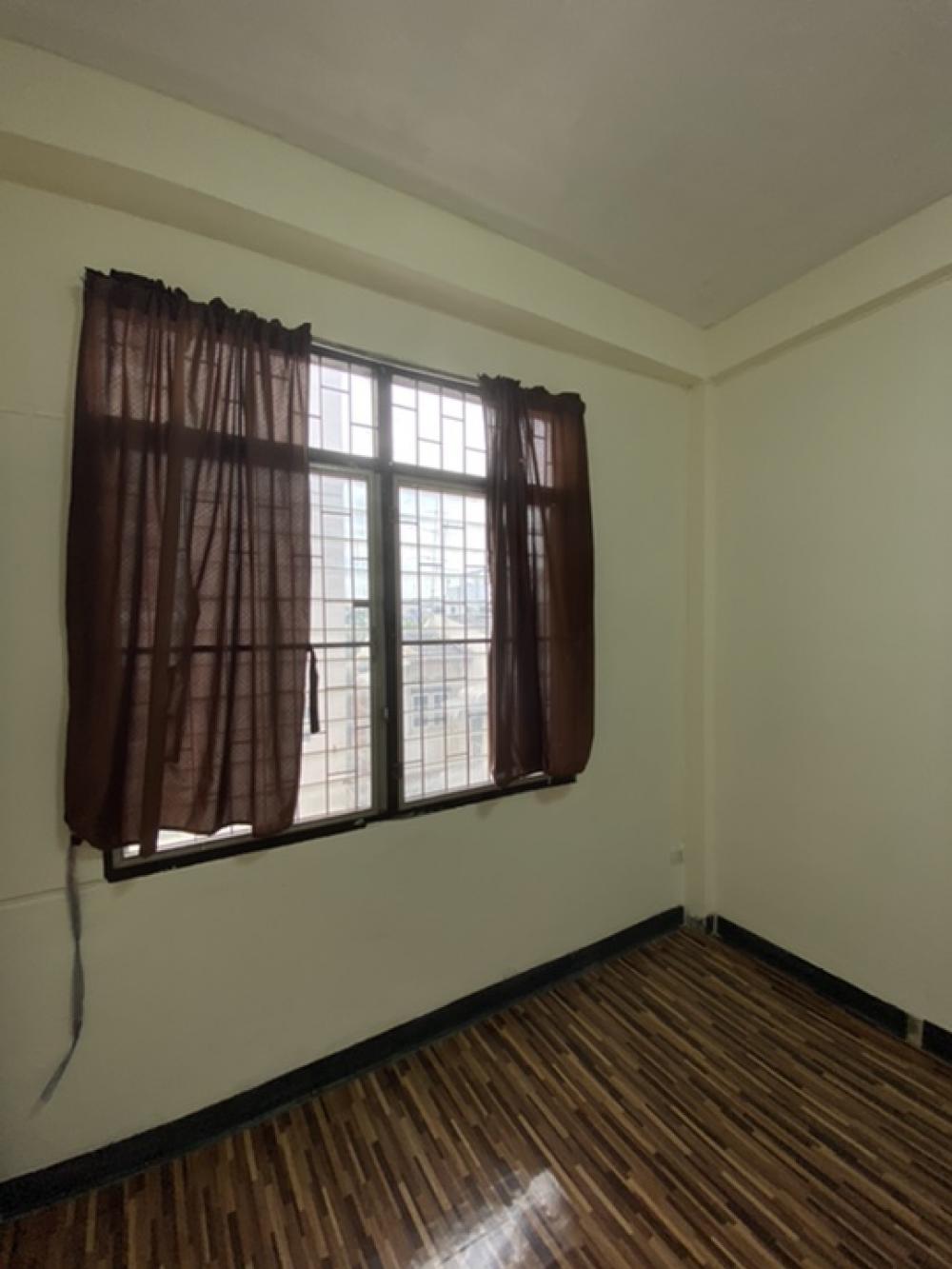 อาคารพาณิชย์ ประชาชื่น 27