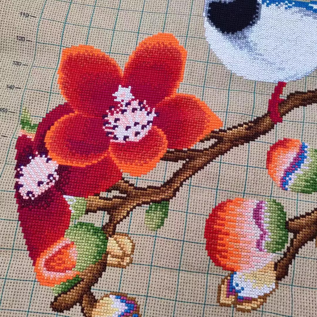 bird-1116 *สินค้าหมด* ชุดปักครอสติช ลายนกคู่เกาะช่อแมกโนเลีย (ไม่มีเดินเส้น ผ้า11CTพิมพ์ลาย สีน้ำตาล ปัก 3 เส้นเล็ก) ขนาด 49*49 ซม.ผ้าครอสติช 11CTสีน้ำตาล ไหมคอตตอน 34 สี ผังลาย เข็ม