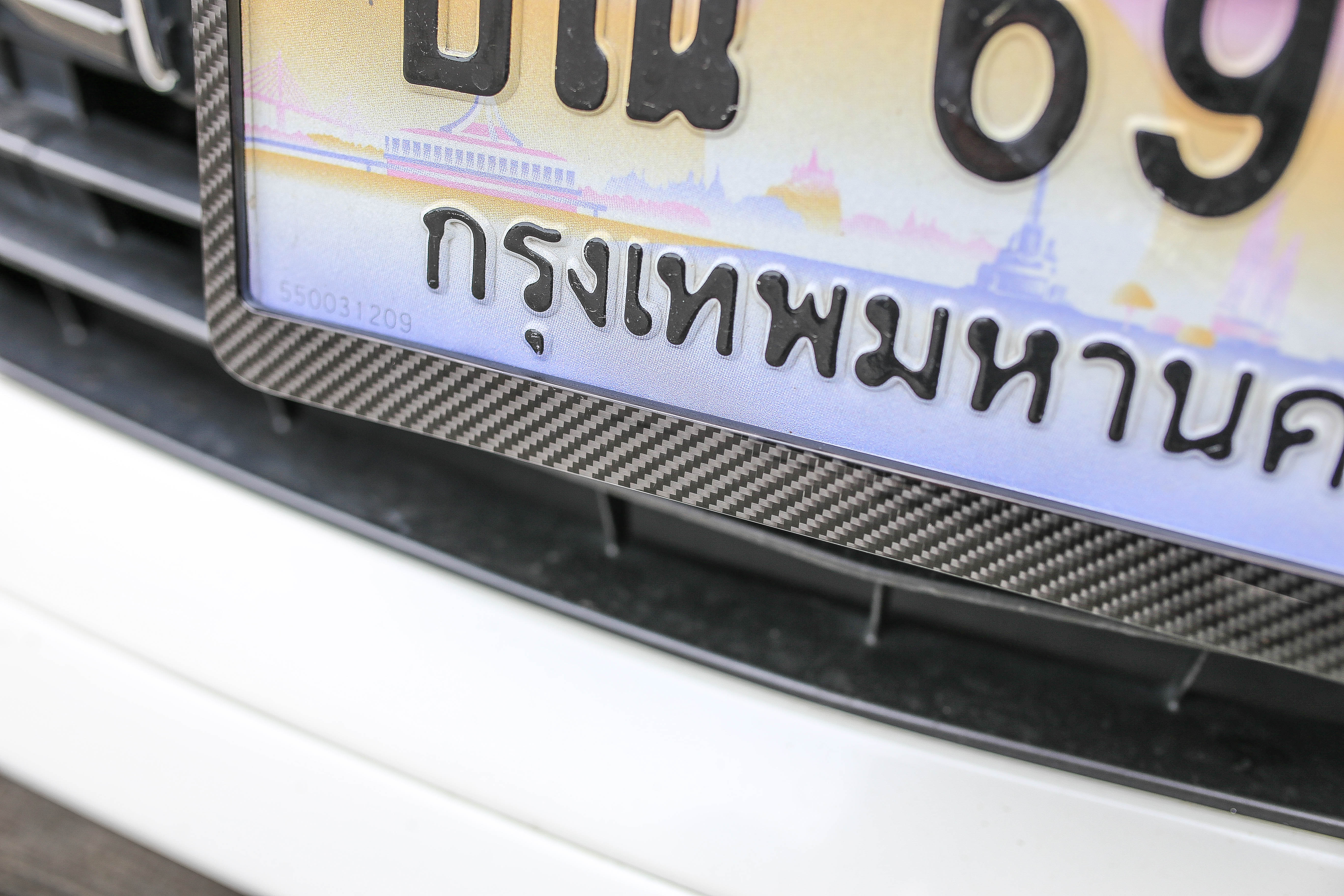 กรอบป้ายทะเบียนคาร์บอนแท้ ป้ายทะเบียน carbon แท้ กรอบทะเบียนรถยนต์ 2แผ่น ราคา1800 รับประกันงานเงาสวยเนียนทุกจุด สามารถใส่ได้กับรถทุกรุ่น