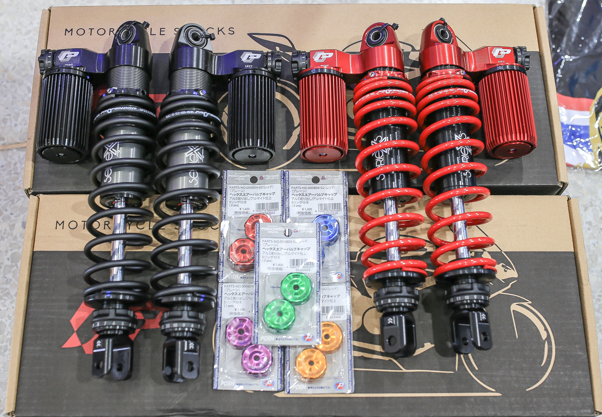 โช๊ค Profender YAMAHA X-MAX300 ความสูง350 MM ตัวโหลด330mm ราคา11900 สีแดง สีดำ ⚠⚠ โปรโมชั่น ⚠⚠ 🔥🔥 ราคา 11900 ฿ พร้อมของแถม เม็ดปรับคอมเพสชั่นแต่งราคา650 พร้อมเสื้อ Profender ลายใหม่ ฟรี!!! มีระบบผ่อน 0% 10 เดือน