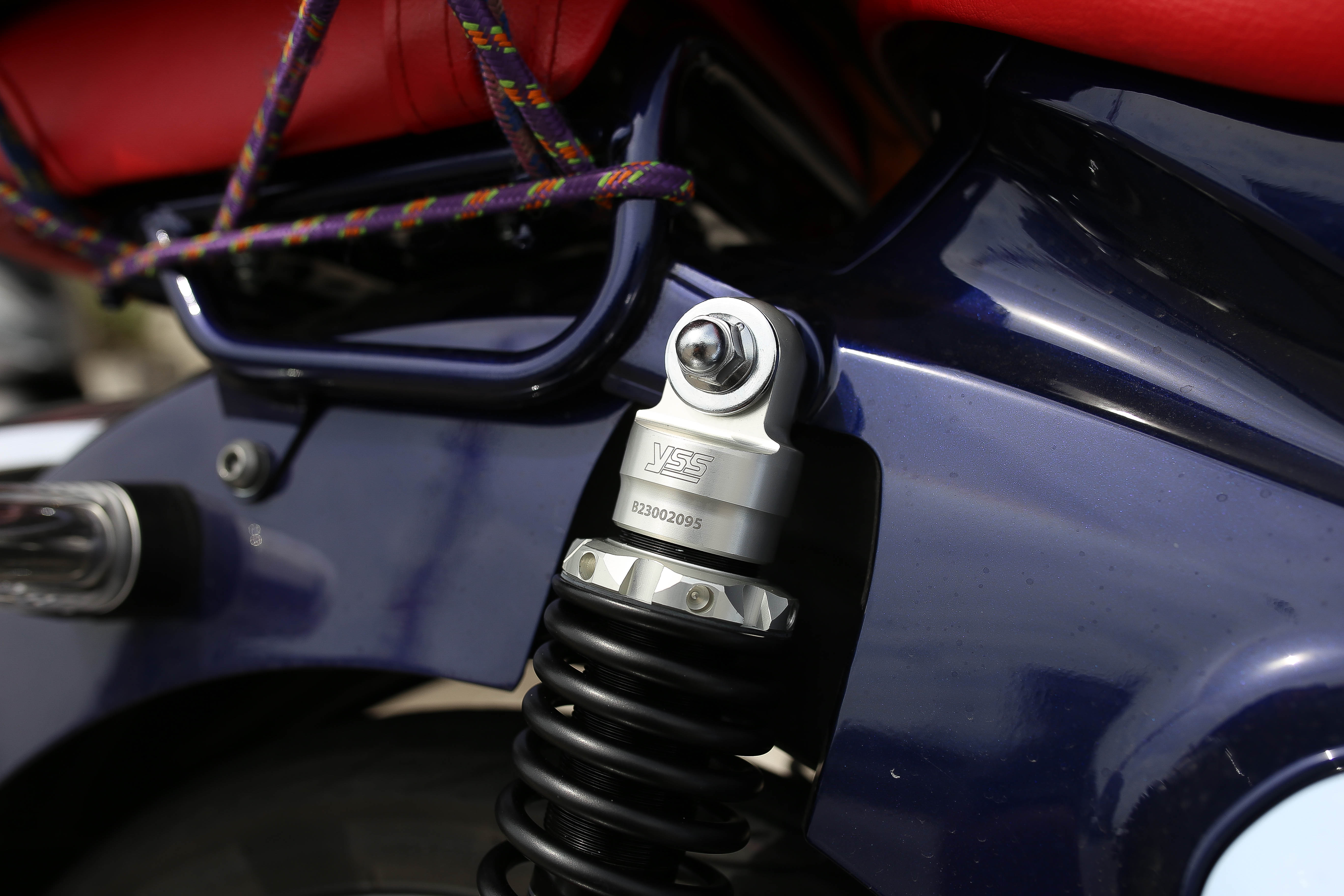 โช๊คหลัง HONDA SUPER CUB C125 Year 2018 ดำ,แดง 5,900฿ / FORK UPGRADE KIT สปริงหน้าอัปเกรด 4900฿