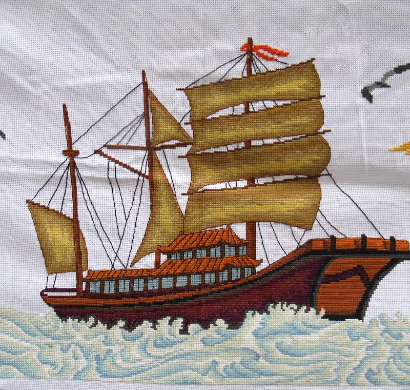 boat-1003 *พร้อมส่ง* ชุดปักครอสติช ลายล่องเรือสำเภา (ผ้า11CTพิมพ์ลาย ปัก 3 เส้นเล็ก) ขนาด 135*63 ซม.ผ้าครอสติช 11CTพิมพ์ลายปักบนผ้า+ไหมคอตตอน 40 สี+ผังลาย+เข็ม