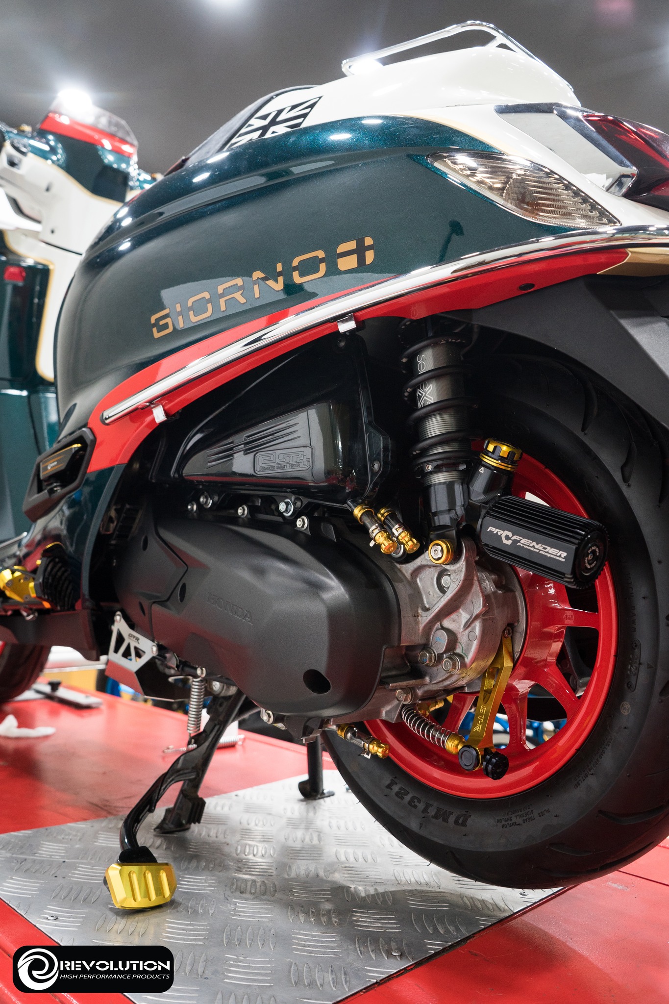 ตัวอุดรูระบาย (กรองอากาศ) REVOLUTION GIORNO+/LEAD-125 (4วาล์ว)/ADV-160/PCX-160/CLICK-125,150,160 - เงิน - แดง - ทอง - ดำ - เขียว - น้ำเงิน - ส้ม - ม่วง - ชมพู ราคา 380 บาท/ชุด