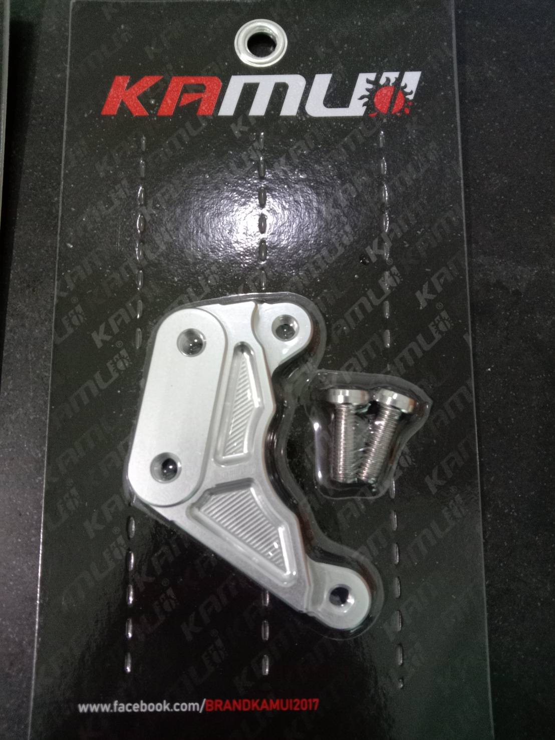 -กระบอกโช้คแต่ง Giorno+ พร้อมซีลแท้ !!!!! ราคา 2,400 บาท -ขาปั้ม จาน 220 มิลสำหลับใส่โช้คแต่งปั้ม Brembo2 pot จะมีแยกรุ่น Abs และ ไม่มีAbs ราคาเท่ากัน ขาย 950 บาท -จาน CLick160-Abs/220 มิลหยักv3-กลมv2 สำหลับใส่กับโช้คแต่ง Giorno รุ่นAbs ราคาขาย 3,300 บาท