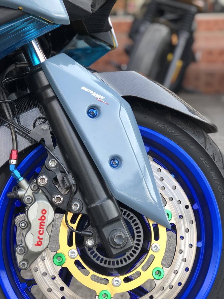 ชุดแต่ง MOTOZAA YAMAHA X-MAX 300 12ชิ้นเป็นตะแกรง ไม่มีไฟ ราคา6900