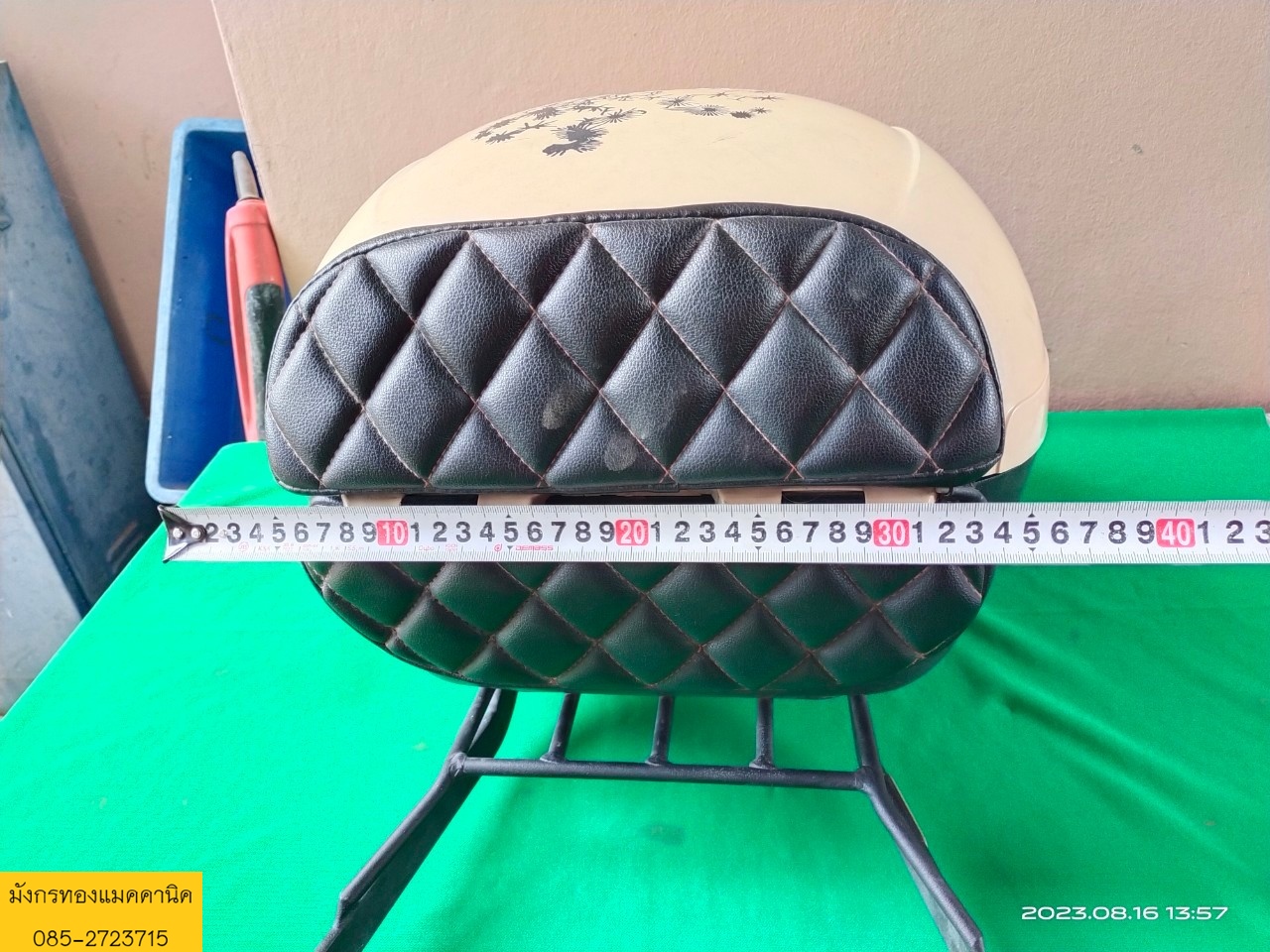 กล่องท้ายมอเตอร์ไซด์ ขนาด 35x37x30 ซม. พร้อมเหล็กยึดติดกับมอเตอร์ไซด์