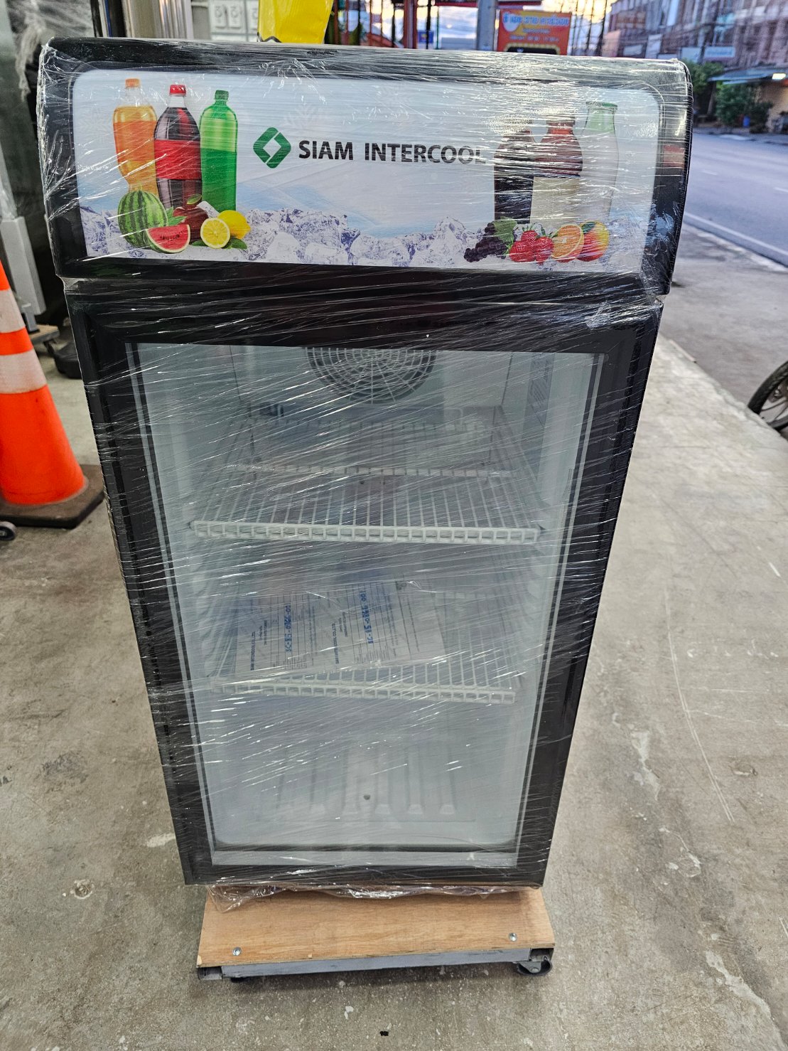 ตู้แช่เครื่องดื่ม Siam intercool ตู้แช่ 85 ลิตร รุ่น SC-85