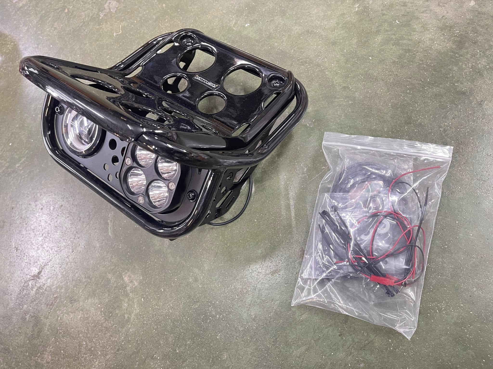 ไฟหน้าCT125 Motolord ไฟกลม+เหลี่ยม 6100฿