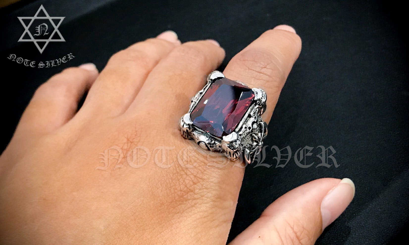 แหวนเงินแท้ เล็บมังกรฝังพลอยสีกาเนต Sterling Silver 925 NSRG2515