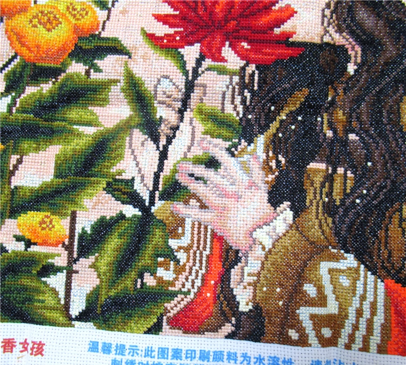 girl-1101 *สินค้าหมด* ชุดปักครอสติช ลายสาวน้อยกับดอกไม้ (ปักเต็มผืนผ้า ไม่มีเดินเส้น ผ้า11CTพิมพ์ลาย ปัก 3 เส้นเล็ก) ขนาด 53*72 ซม.ผ้าครอสติช 11CTพิมพ์ลายปักบนผ้า ไหมคอตตอน 37 สี ผังลาย เข็ม