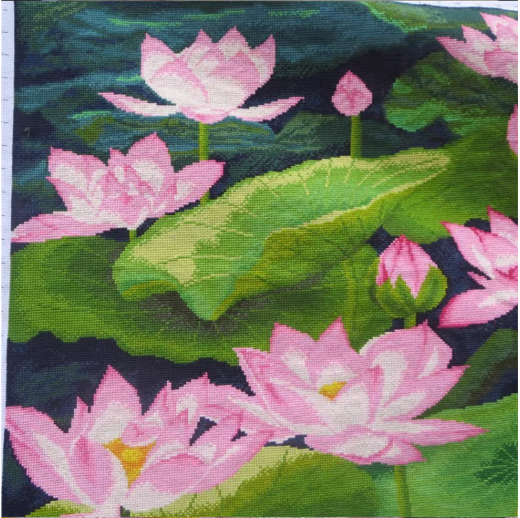 bua-1135 *สินค้าหมด* ชุดปักครอสติช ลายบึงบัวหลวง (ปักเต็มผืนผ้า ไม่มีเดินเส้น ผ้า11CTพิมพ์ลาย ปัก 3 เส้นเล็ก) ขนาด 100*60 ซม.ผ้าครอสติช 11CTพิมพ์ลายปักบนผ้า ไหมคอตตอน 28 สี ผังลาย เข็ม